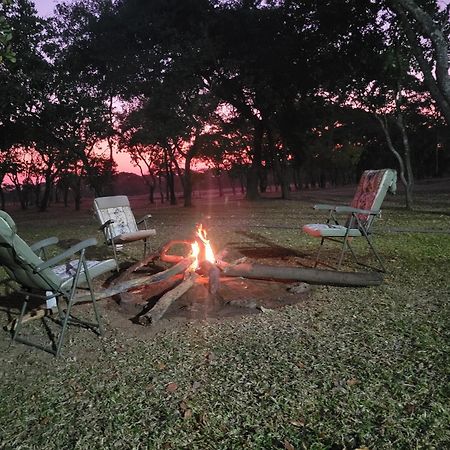 Warthog House-Cozy Country House, 3 Bed Mumbwa المظهر الخارجي الصورة